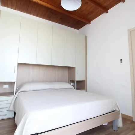 Acquacorrente - A Due Passi Dal Mare