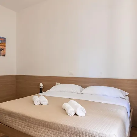 Acquacorrente - A Due Passi Dal Mare 3*