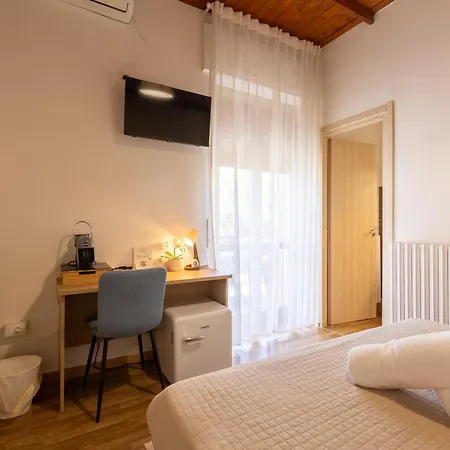 Acquacorrente - A Due Passi Dal Mare 3*