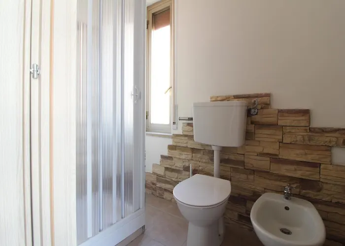 Acquacorrente - A Due Passi Dal Mare Affittacamere 3*